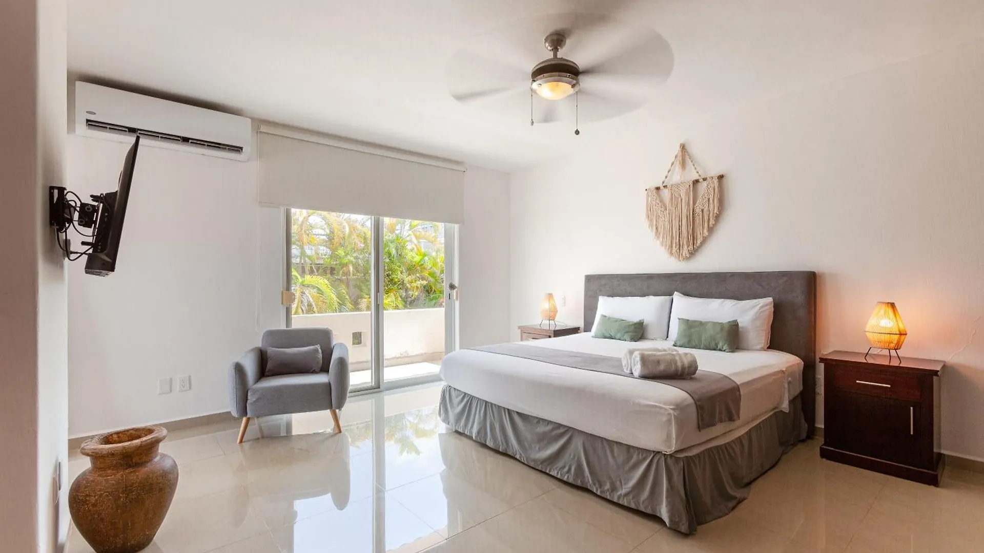 Via Tendenza Condos Playa del Carmen 0*,