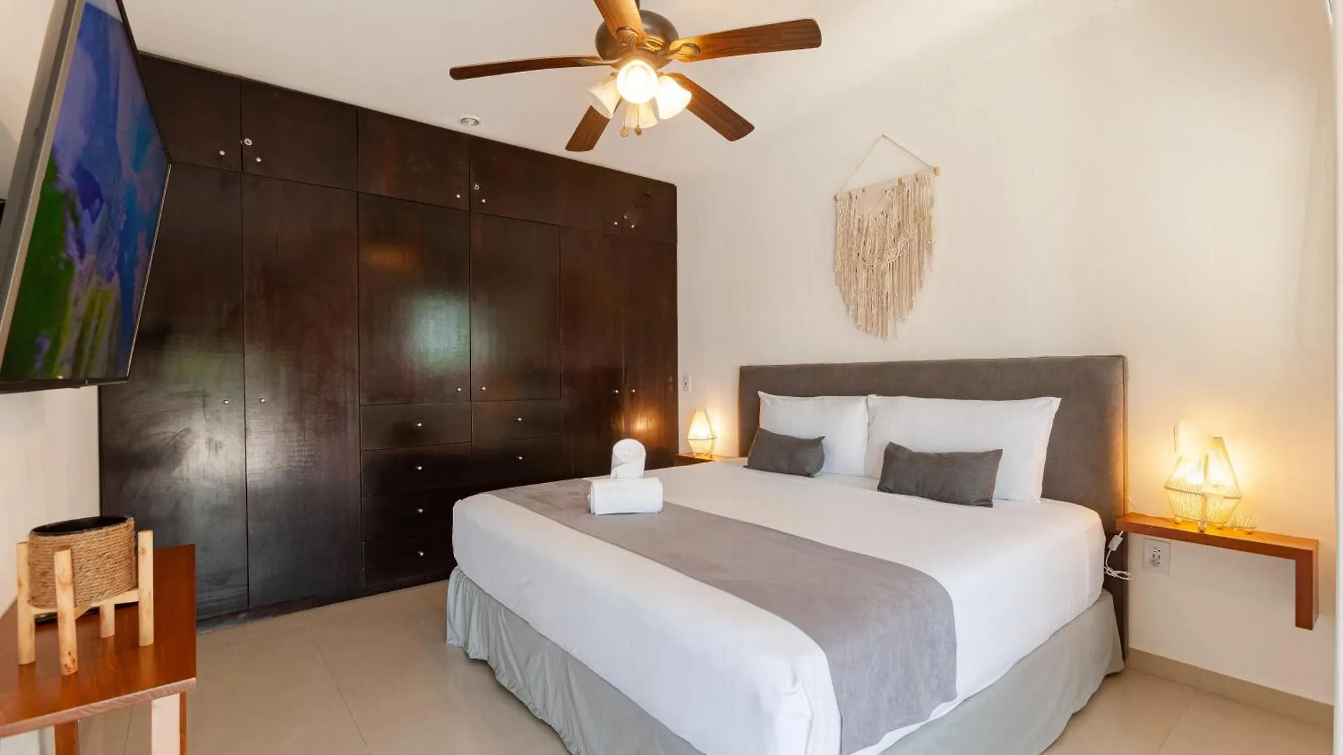 Via Tendenza Condos Playa del Carmen Apartamento